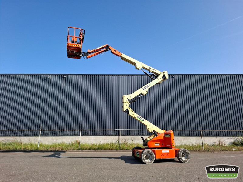 Articulated boom JLG E450 AJ: picture 13