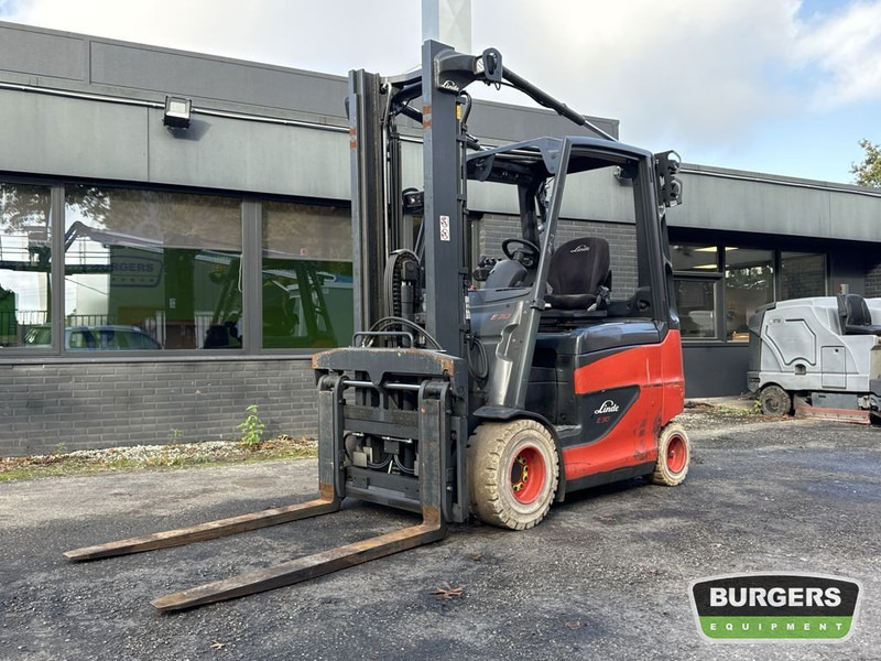 Linde E30H-01 600 - Electric forklift: picture 1 Linde E30H-01 600 - Electric forklift: picture 1