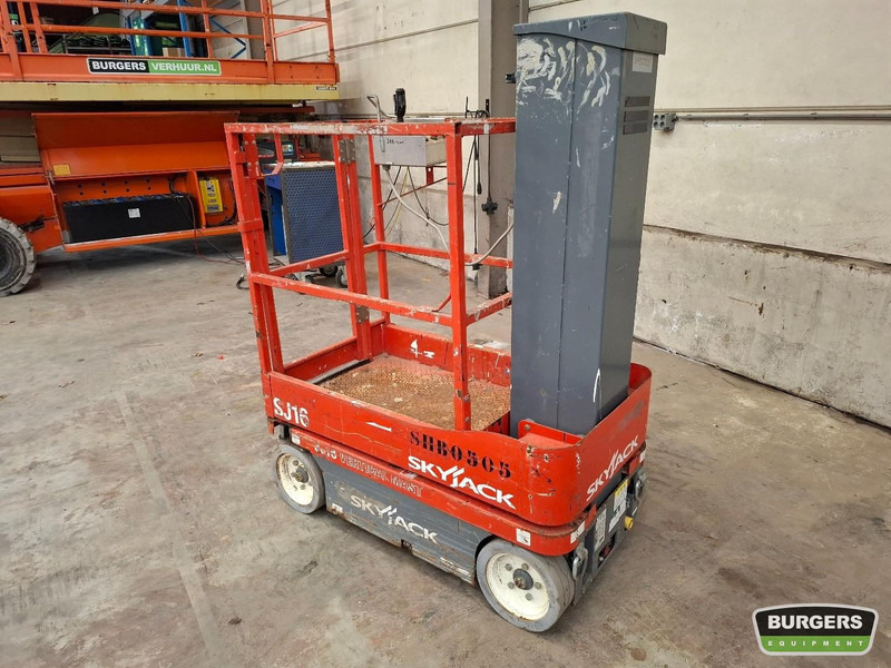 Skyjack SJ16 - Aerial platform: picture 5 Skyjack SJ16 - Aerial platform: picture 5