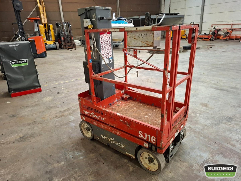 Skyjack SJ16 - Aerial platform: picture 2 Skyjack SJ16 - Aerial platform: picture 2