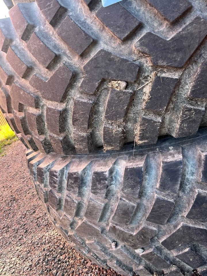 BKT 540/80-38 Ridemax till John Deere 6630 - Tire for Agricultural machinery: picture 3 BKT 540/80-38 Ridemax till John Deere 6630 - Tire for Agricultural machinery: picture 3