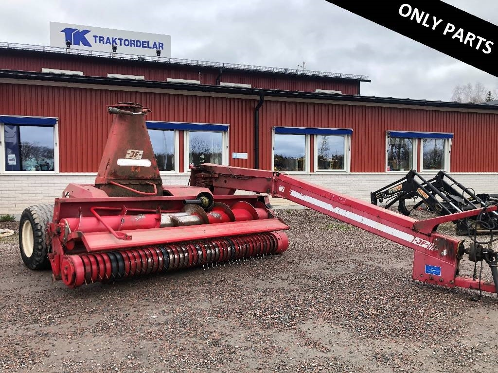 JF 1350 Dismantled: only spare parts - Pull-type forage harvester: picture 1 JF 1350 Dismantled: only spare parts - Pull-type forage harvester: picture 1