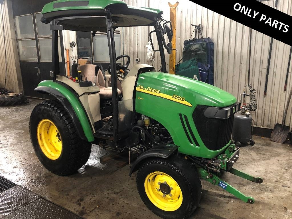 John Deere 3720 Dismantled: only spare parts  - Municipal tractor: picture 1 John Deere 3720 Dismantled: only spare parts  - Municipal tractor: picture 1