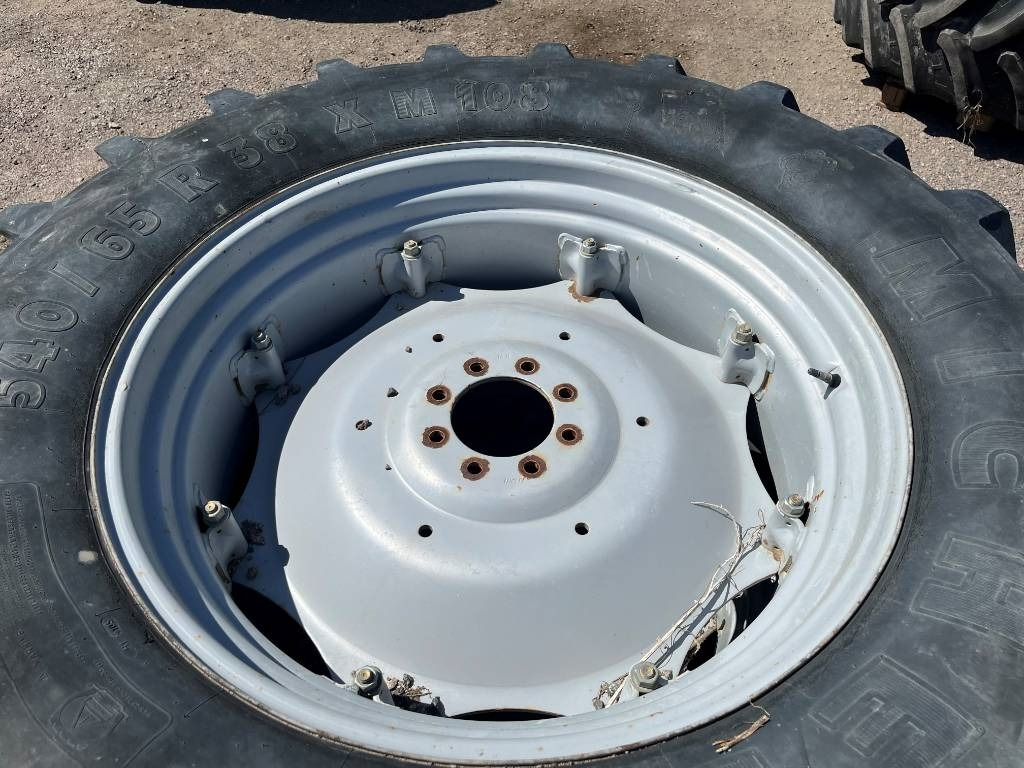 Michelin 540/65R38 till Massey Ferguson 6255 - Tire for Agricultural machinery: picture 3 Michelin 540/65R38 till Massey Ferguson 6255 - Tire for Agricultural machinery: picture 3