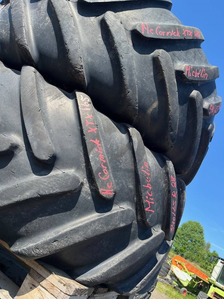 Michelin 650/65R38 520/65R28 till Case , MC Cormick - Tire for Agricultural machinery: picture 4 Michelin 650/65R38 520/65R28 till Case , MC Cormick - Tire for Agricultural machinery: picture 4