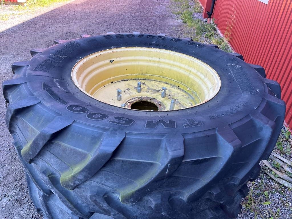 Trelleborg 520/85R38 till John Deere 7920 mfl - Tire for Agricultural machinery: picture 5 Trelleborg 520/85R38 till John Deere 7920 mfl - Tire for Agricultural machinery: picture 5