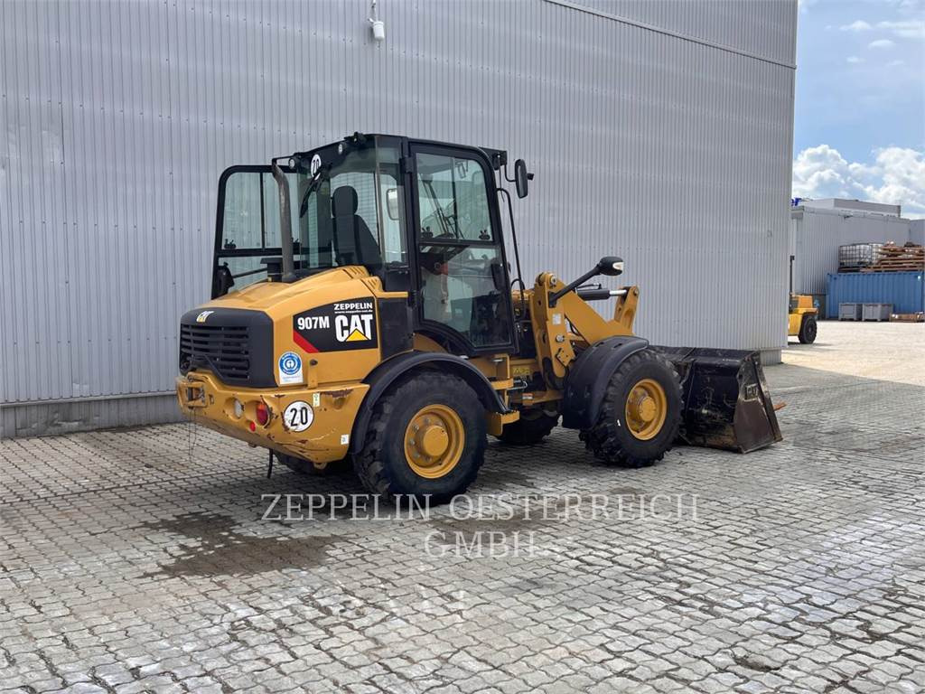 CAT 907M - Wheel loader: picture 3 CAT 907M - Wheel loader: picture 3