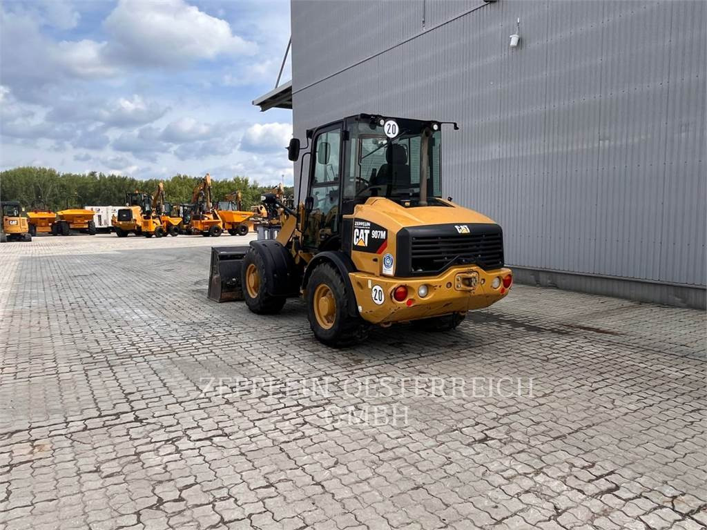CAT 907M - Wheel loader: picture 4 CAT 907M - Wheel loader: picture 4