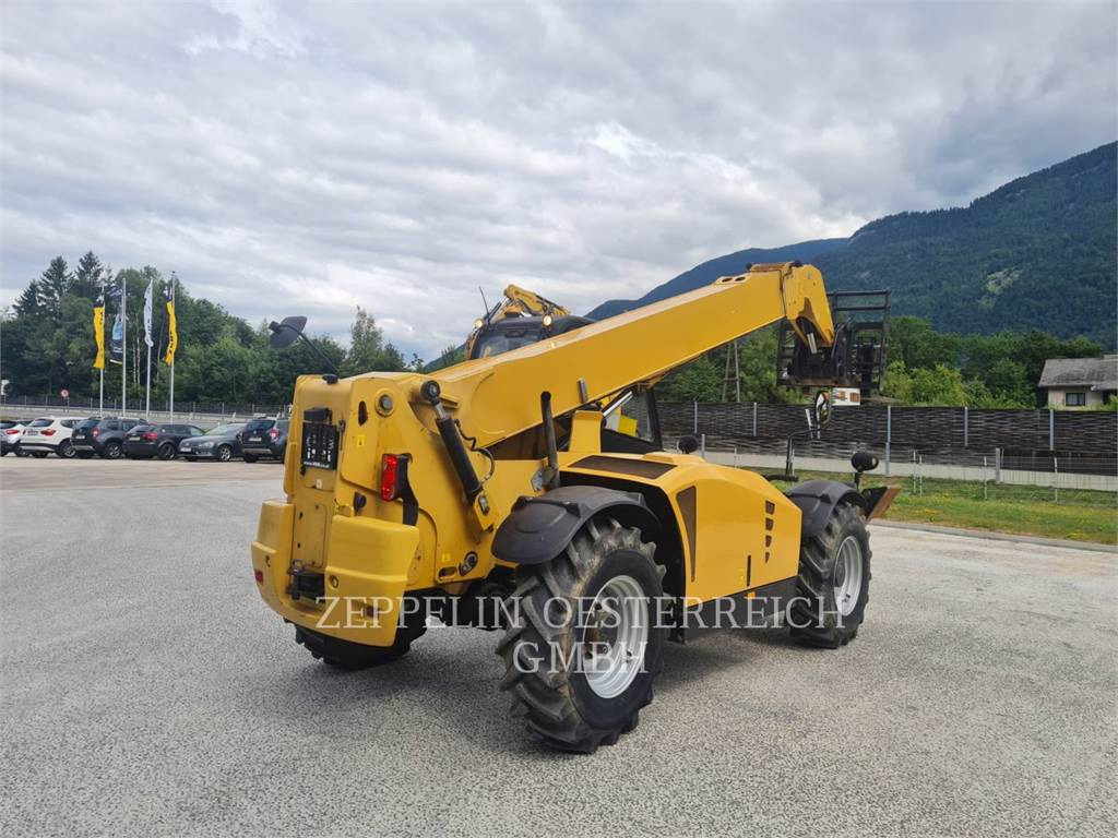 CAT TH414 - Telescopic handler: picture 4 CAT TH414 - Telescopic handler: picture 4