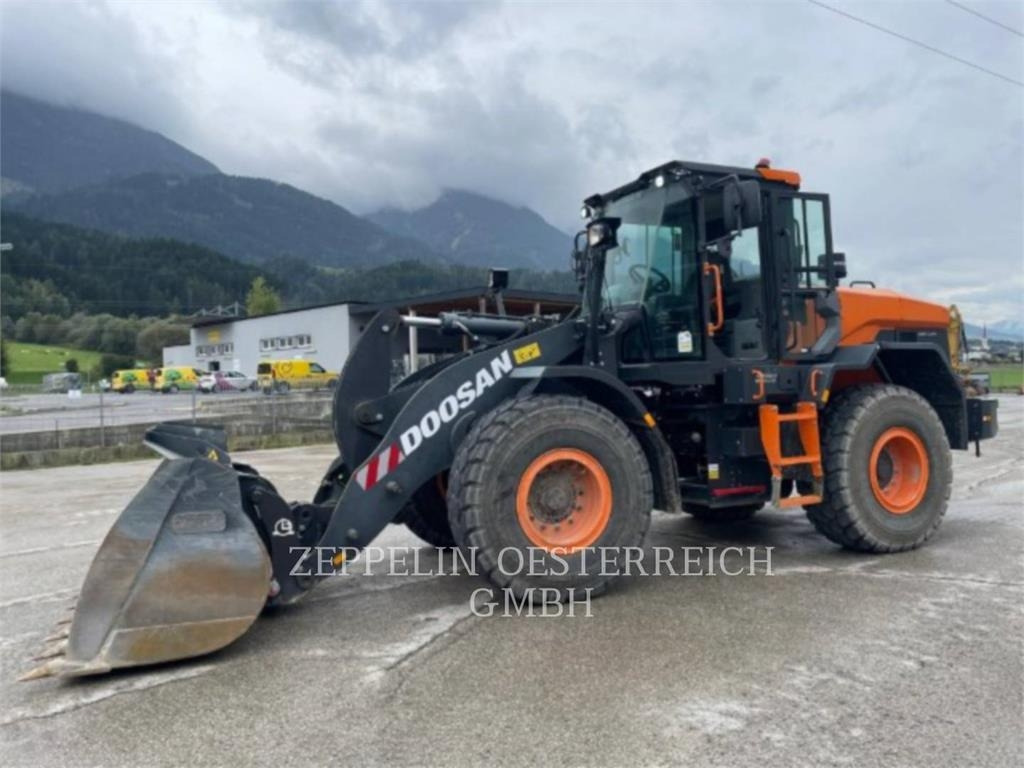 Doosan DL250-7 - Wheel loader: picture 1 Doosan DL250-7 - Wheel loader: picture 1
