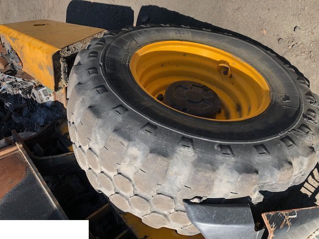 Felgi Jcb 16x24 - Rim for Material handling equipment: picture 3 Felgi Jcb 16x24 - Rim for Material handling equipment: picture 3