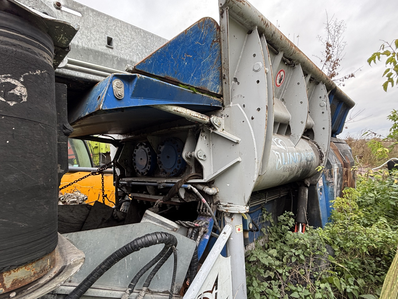 LINDNER Urraco 75 D U75D U-75-D Obudowa Niszczarki Rozdrabniaczy Bębnów Koryto Wanna - Crusher: picture 5 LINDNER Urraco 75 D U75D U-75-D Obudowa Niszczarki Rozdrabniaczy Bębnów Koryto Wanna - Crusher: picture 5