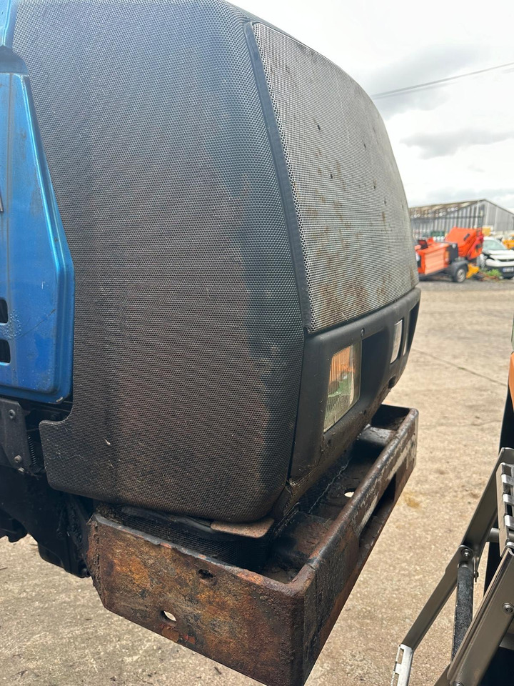 Farm tractor Valtra 8150 8150-4 - cała na części: picture 19