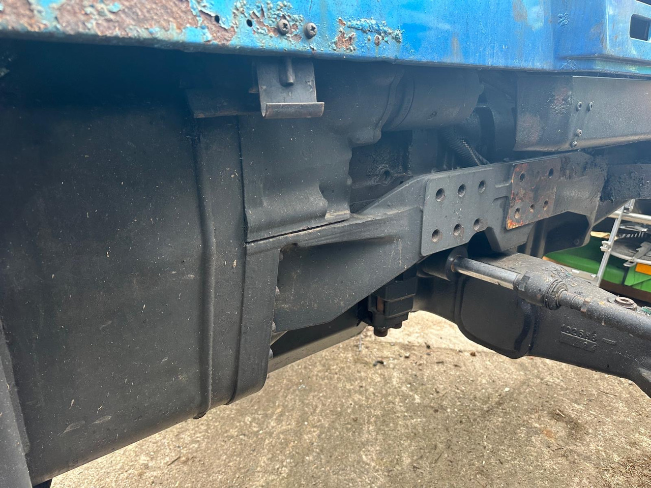 Farm tractor Valtra 8150 8150-4 - cała na części: picture 14