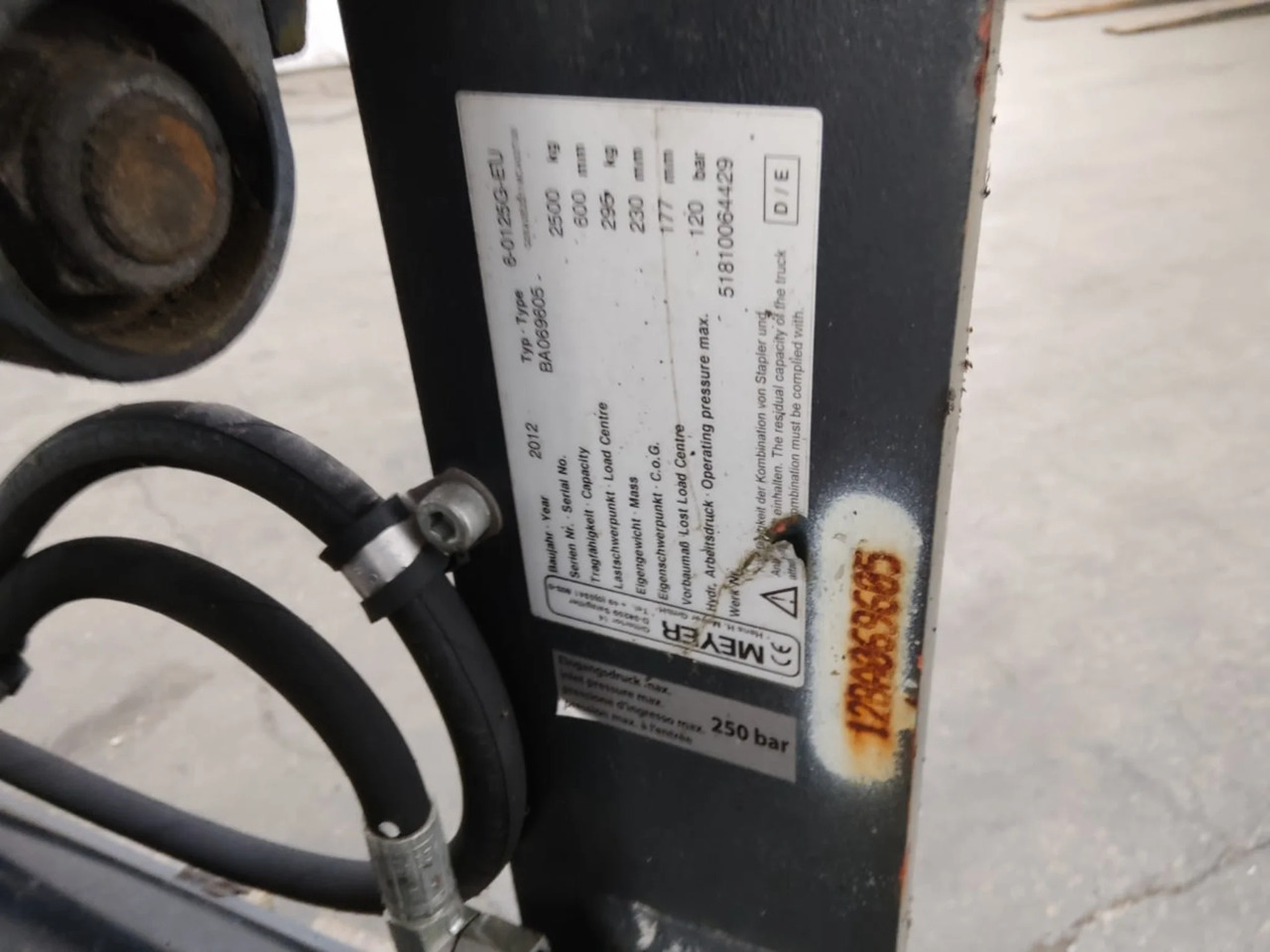 Meyer 6-0125G-EU - Attachment for Material handling equipment: picture 2 Meyer 6-0125G-EU - Attachment for Material handling equipment: picture 2