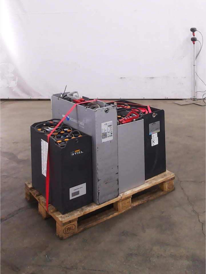 Battery Package - 4 Pcs. - Battery for Material handling equipment: picture 1 Battery Package - 4 Pcs. - Battery for Material handling equipment: picture 1
