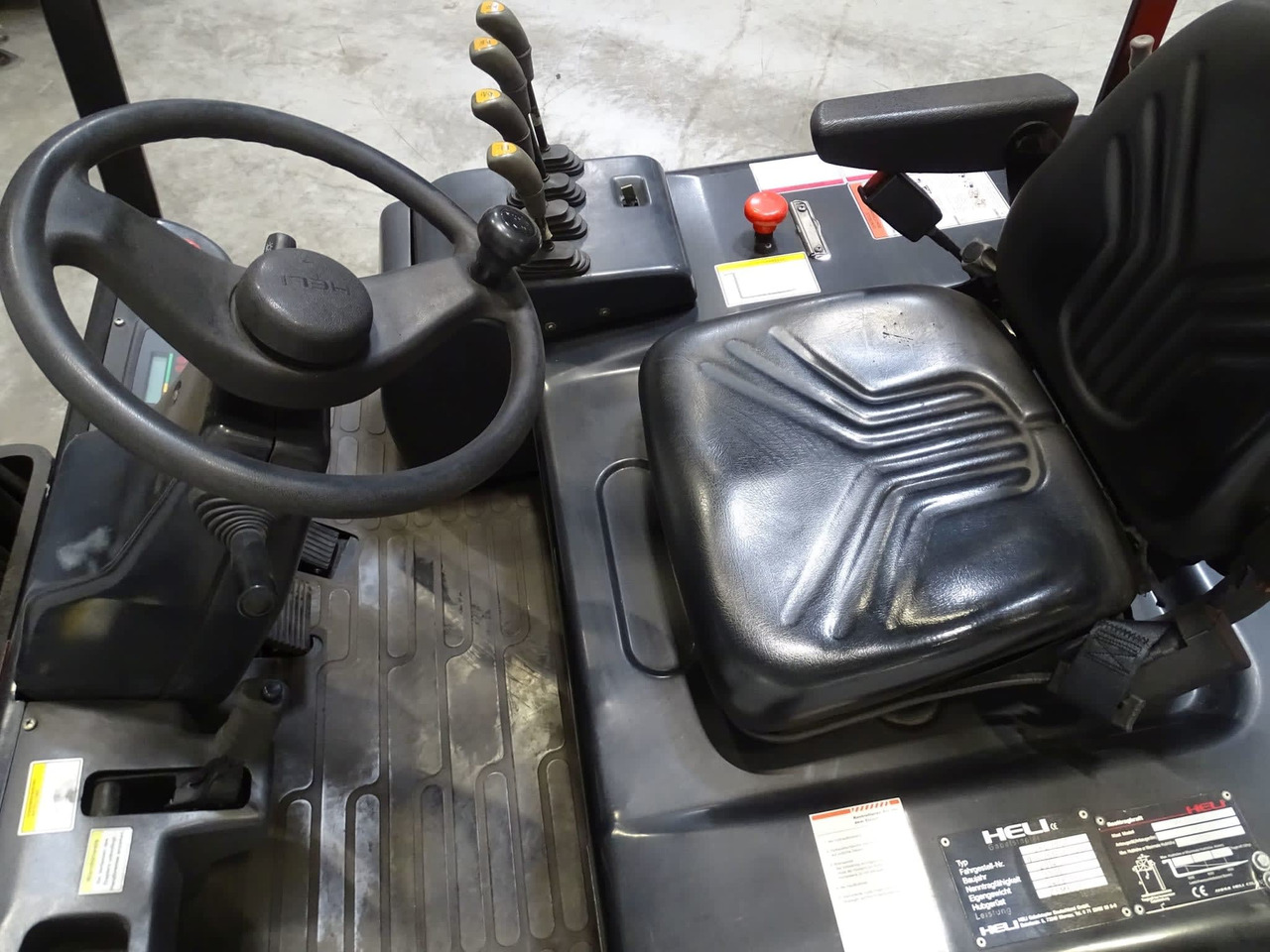 Heli CPD35G1 - Electric forklift: picture 4 Heli CPD35G1 - Electric forklift: picture 4