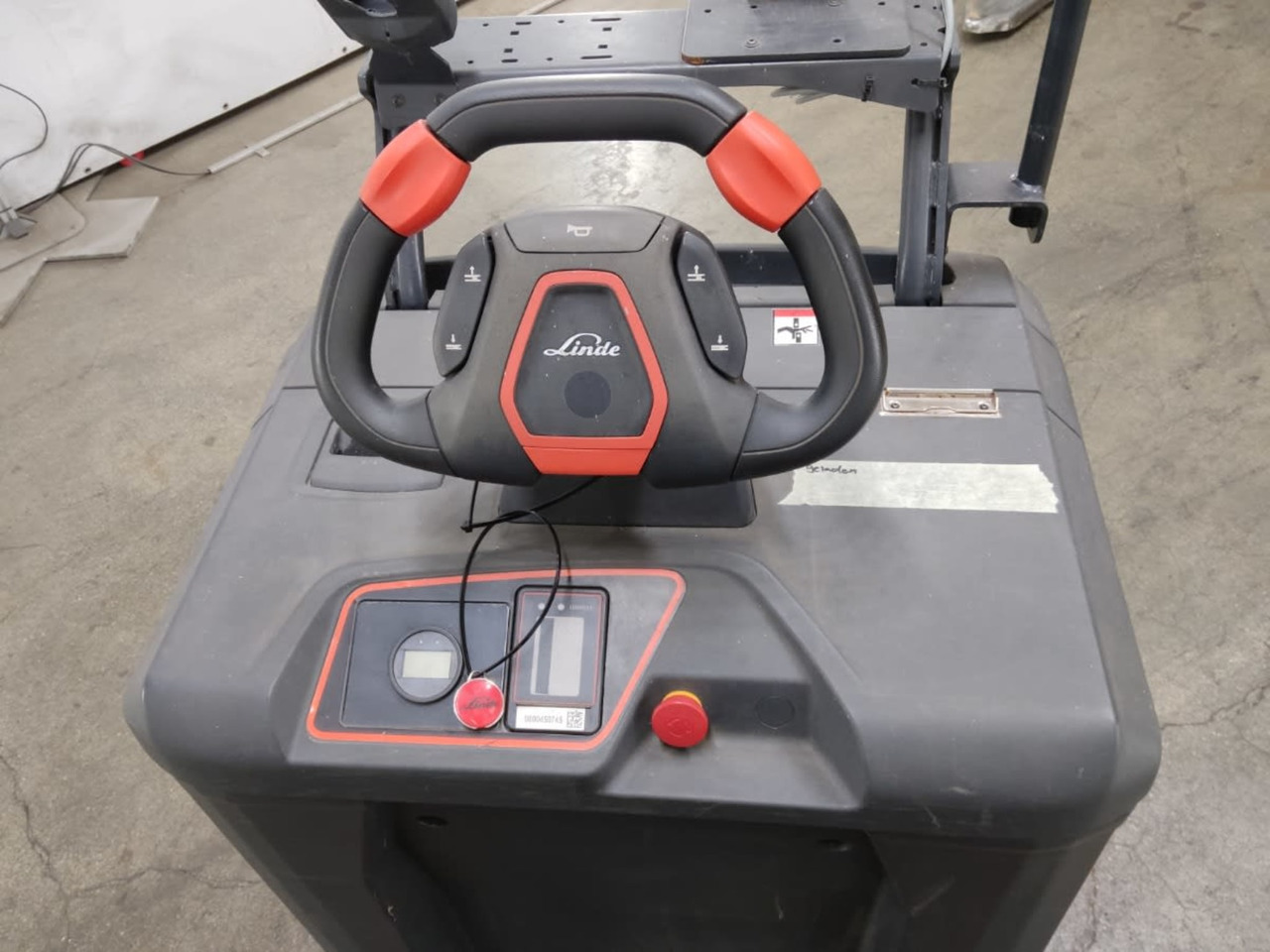 Linde N20/LiIon - Order picker: picture 4 Linde N20/LiIon - Order picker: picture 4