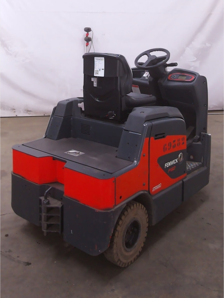 Linde P60 - Tow tractor: picture 2 Linde P60 - Tow tractor: picture 2
