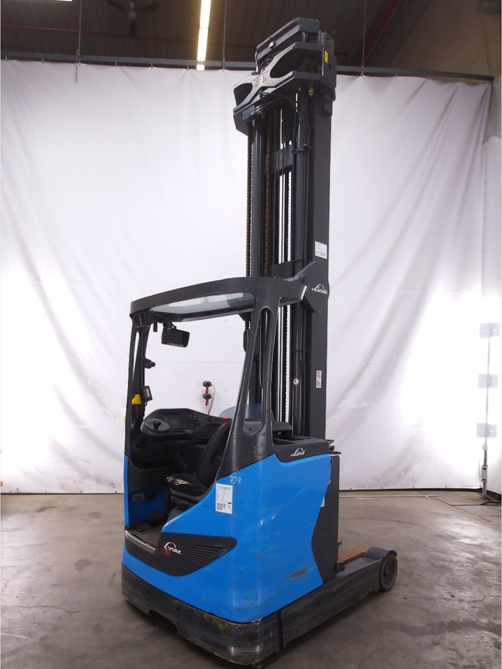Linde R16HD - Reach truck: picture 2 Linde R16HD - Reach truck: picture 2