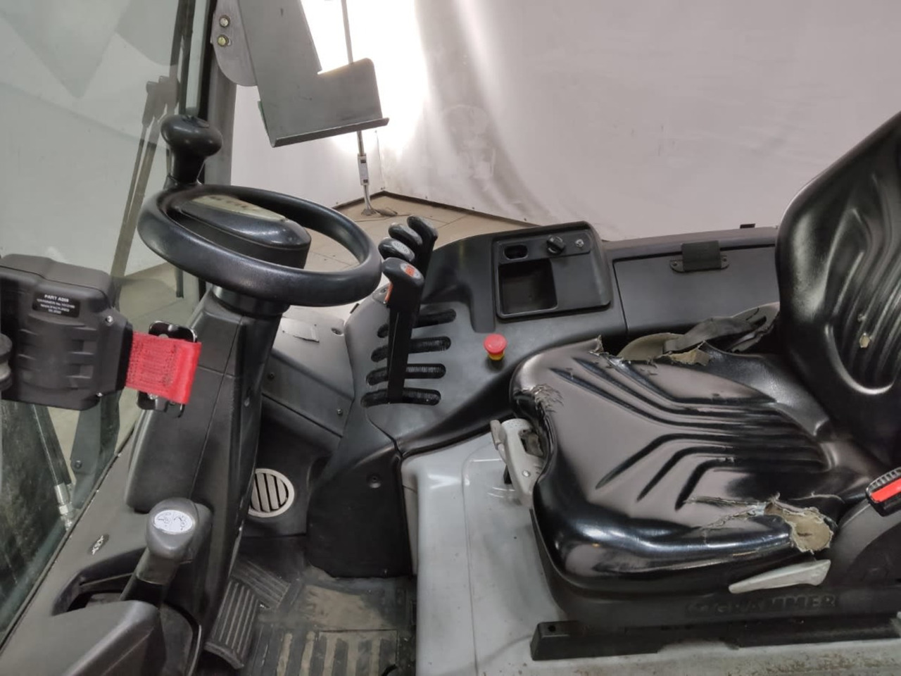 STILL RX60-40 - Electric forklift: picture 4 STILL RX60-40 - Electric forklift: picture 4