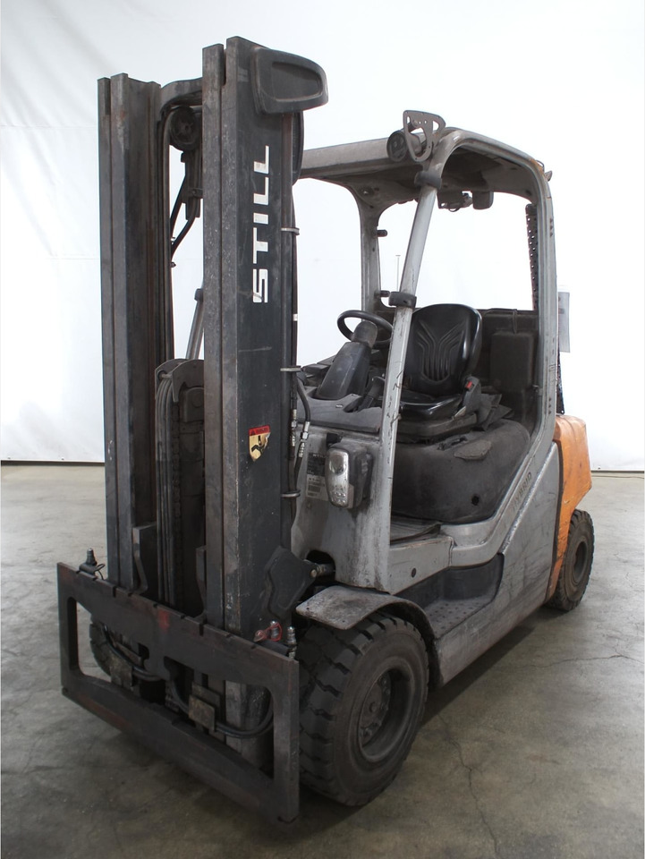 Diesel forklift STILL RX70-30H: picture 1