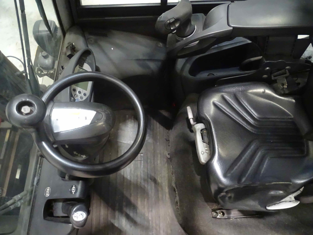 STILL RX70-50T/600 - Diesel forklift: picture 4 STILL RX70-50T/600 - Diesel forklift: picture 4