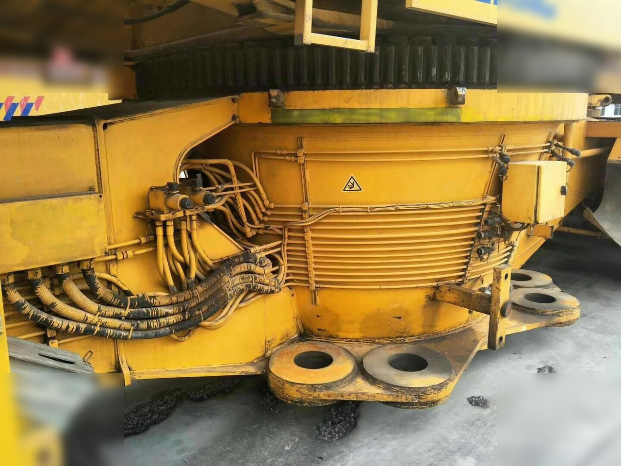 1991 DEMAG TC 2600 - Self-erecting tower crane: picture 3 1991 DEMAG TC 2600 - Self-erecting tower crane: picture 3