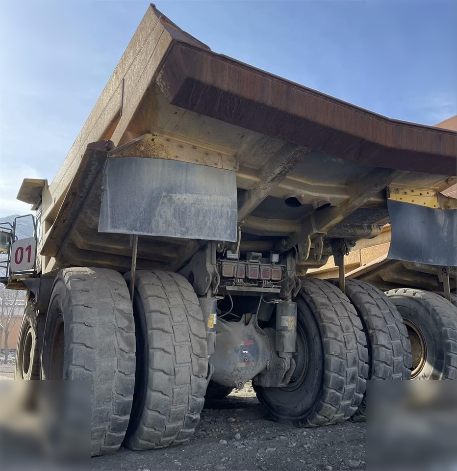 2011 KOMATSU HD465-7 - Rigid dumper/ Rock truck: picture 3 2011 KOMATSU HD465-7 - Rigid dumper/ Rock truck: picture 3