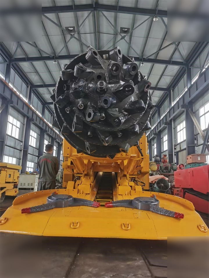 2014 XCMG EBZ160 - Tunneling equipment: picture 2 2014 XCMG EBZ160 - Tunneling equipment: picture 2