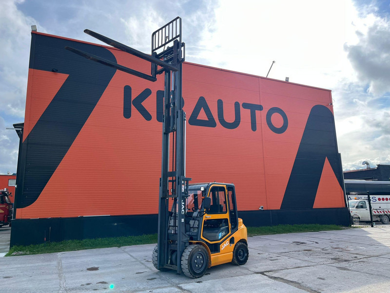Jac CPCD 35 J RATED CAPACITY 3500 kg / LIFTING HEIGHT 4800 mm - Diesel forklift: picture 1 Jac CPCD 35 J RATED CAPACITY 3500 kg / LIFTING HEIGHT 4800 mm - Diesel forklift: picture 1