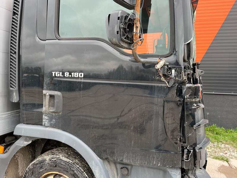 Dropside/ Flatbed truck, Crane truck MAN TGL 8.180 4x2 CAB DAMAGE ! / Fassi F28 / PLATFORM L=4366 mm: picture 14