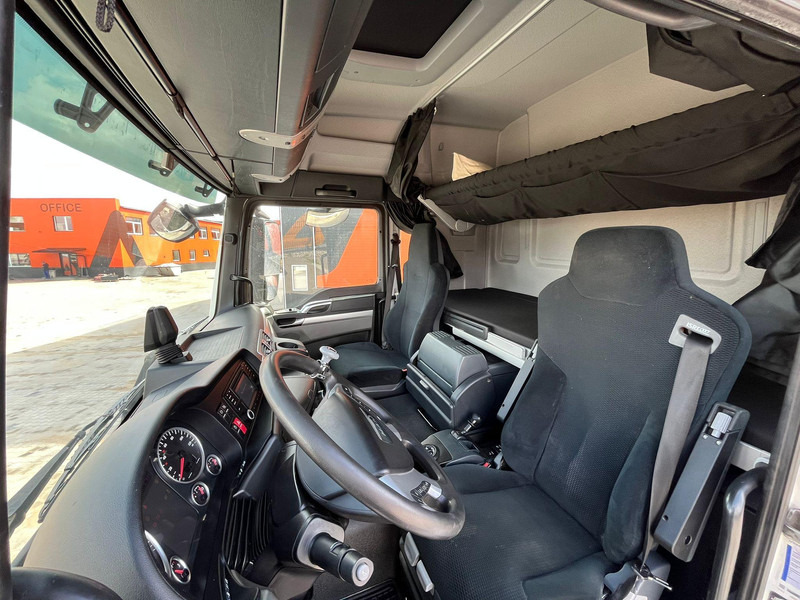 Box truck MAN TGS 18.400 4x2 ADR AT / BOX L=8189 mm: picture 16