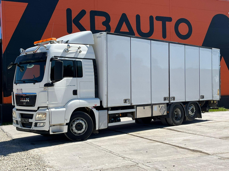MAN TGS 26.440 6x2 BOX L=8443 mm - Box truck: picture 1 MAN TGS 26.440 6x2 BOX L=8443 mm - Box truck: picture 1