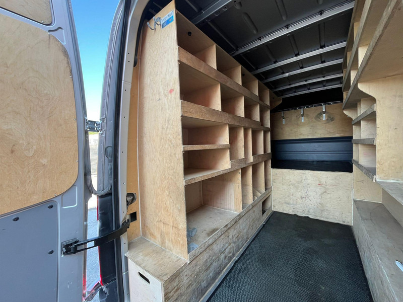 Panel van Mercedes-Benz Sprinter 519 CDI: picture 12