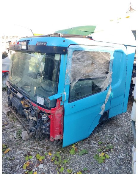 Scania P 400 DB6x2*4MNB CP16 Cab - Cab and interior for Truck: picture 2 Scania P 400 DB6x2*4MNB CP16 Cab - Cab and interior for Truck: picture 2