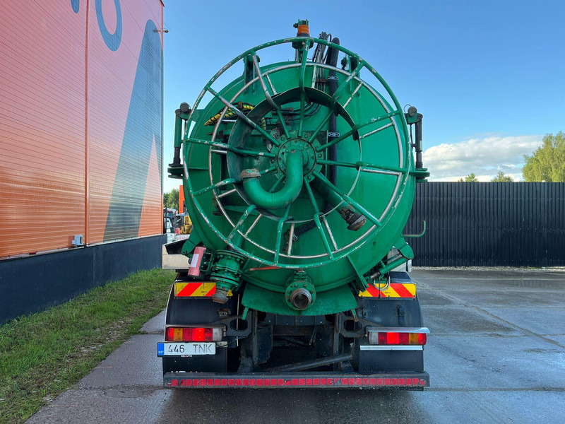 Scania R 124 6x2*4 TANK 1500 I + 13000 l / VACUUM Moro PM200 year 2015 / PRESSURE Pratissoli 500 bar / 200 l/min - Vacuum truck: picture 5 Scania R 124 6x2*4 TANK 1500 I + 13000 l / VACUUM Moro PM200 year 2015 / PRESSURE Pratissoli 500 bar / 200 l/min - Vacuum truck: picture 5