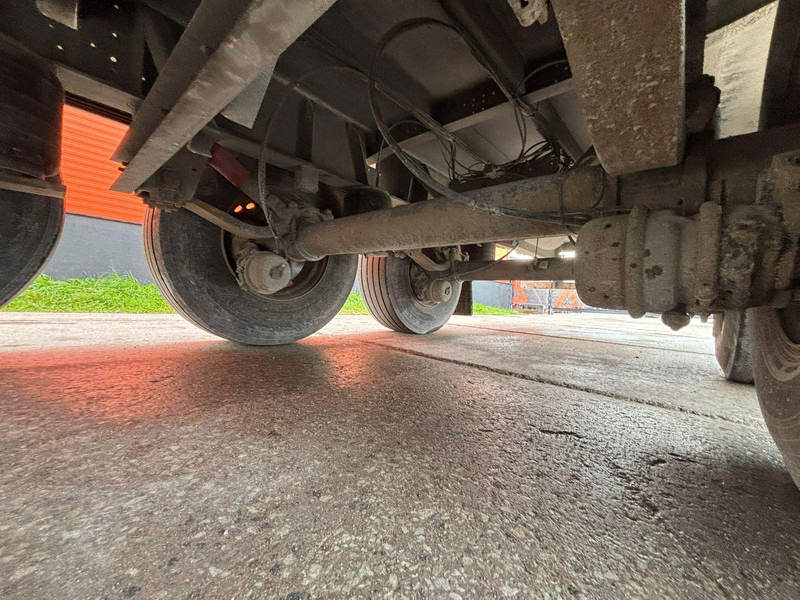 Closed box semi-trailer Schmitz Cargobull SCB S3B SAF AXLES / BOX L=13631 mm: picture 14