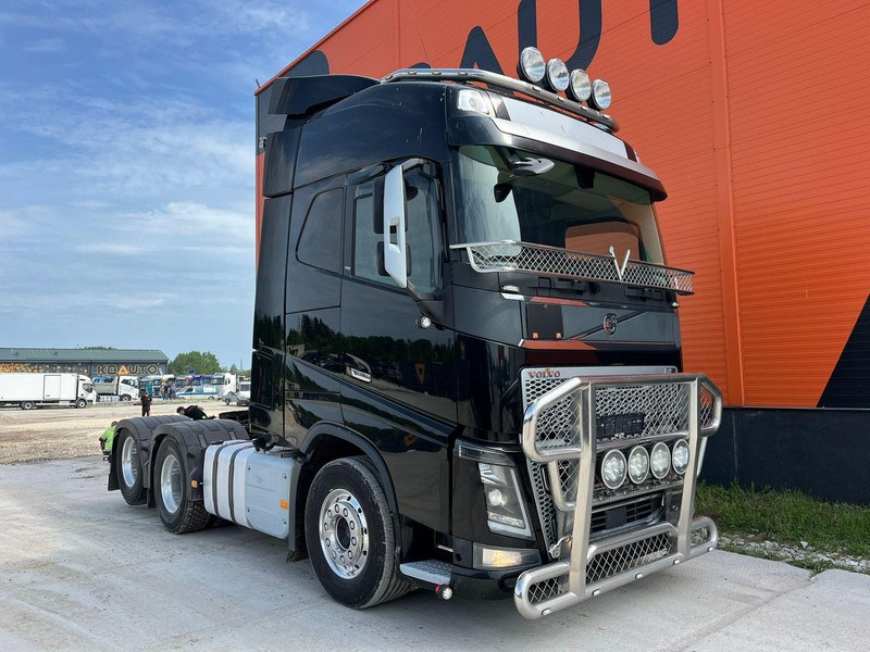 Volvo FH 16 750 6x4 GCW 76 ton / TANDEM AXLE LIFT - Tractor unit: picture 3 Volvo FH 16 750 6x4 GCW 76 ton / TANDEM AXLE LIFT - Tractor unit: picture 3