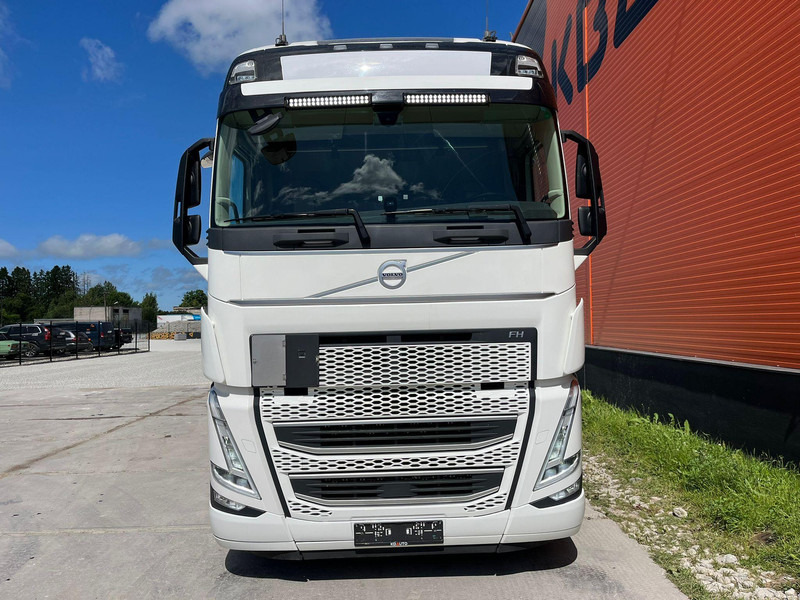 Volvo FH 500 6x2 GLOBE XL / RETARDER / DOUBLE BOGIE - Tractor unit: picture 2 Volvo FH 500 6x2 GLOBE XL / RETARDER / DOUBLE BOGIE - Tractor unit: picture 2