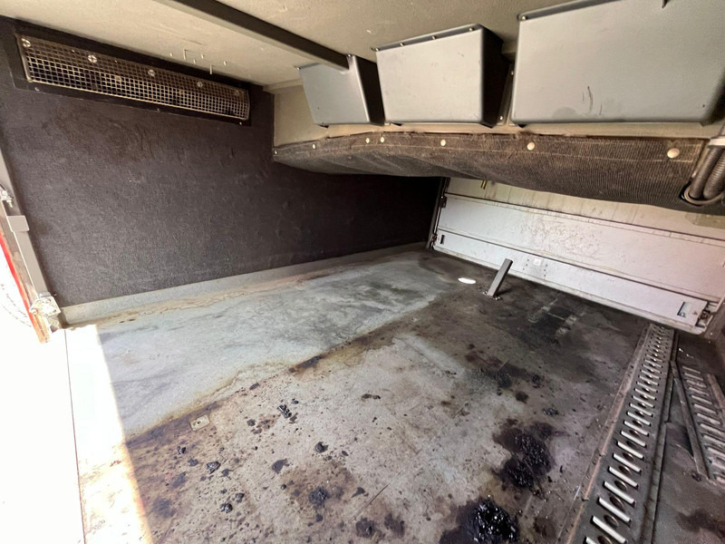 Suburban bus Volvo B12M 4x2 14 SEATS / AC / AUXILIARY HEATING / WC / KITCHEN: picture 13