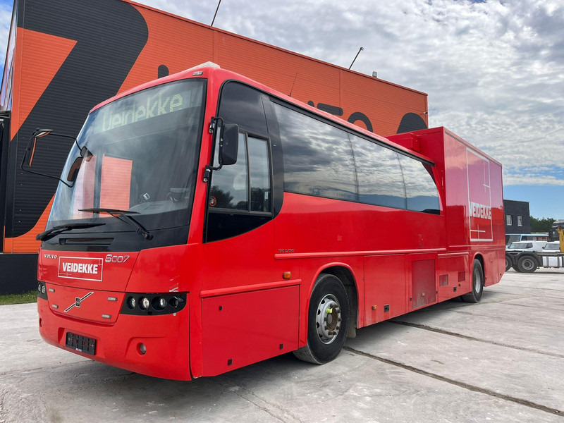 Volvo B12M 4x2 14 SEATS / AC / AUXILIARY HEATING / WC / KITCHEN - Suburban bus: picture 1 Volvo B12M 4x2 14 SEATS / AC / AUXILIARY HEATING / WC / KITCHEN - Suburban bus: picture 1