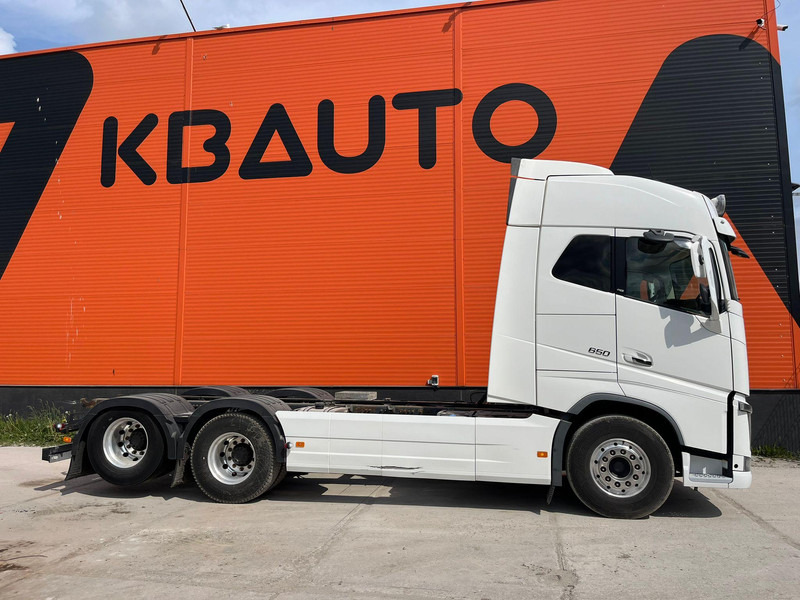 Volvo FH 16 650 6x2 9 TON FRONT AXLE / RETARDER / CHASSIS L=6100 mm - Cab chassis truck: picture 5 Volvo FH 16 650 6x2 9 TON FRONT AXLE / RETARDER / CHASSIS L=6100 mm - Cab chassis truck: picture 5