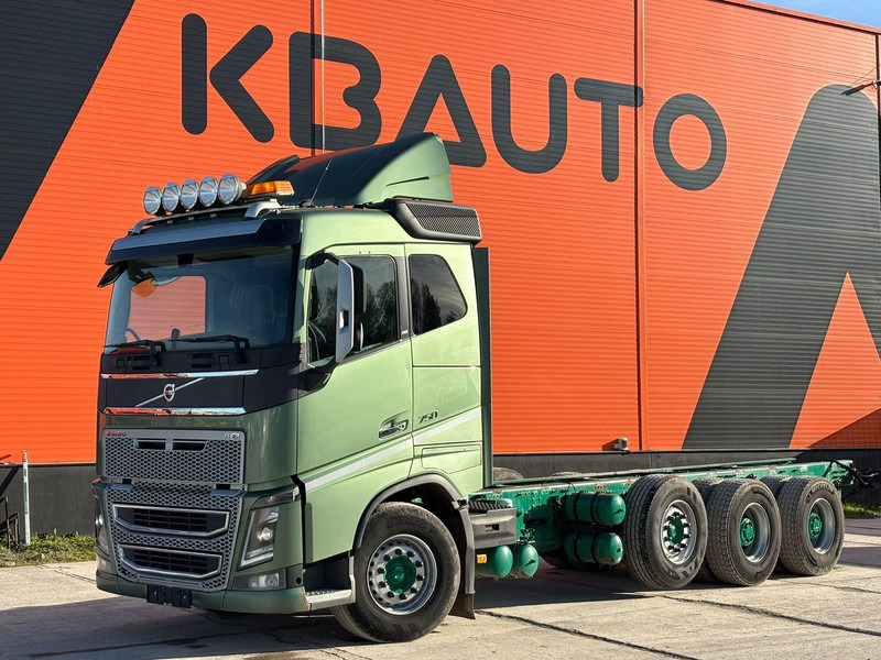 Volvo FH 16 750 8x4/4 PTO / CHASSIS L=7617 mm - Cab chassis truck: picture 1 Volvo FH 16 750 8x4/4 PTO / CHASSIS L=7617 mm - Cab chassis truck: picture 1