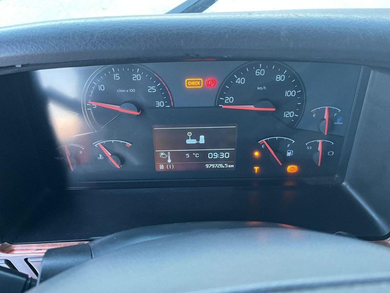 Tow truck Volvo FM 300 4x2 PLATFORM L=5321 mm: picture 18