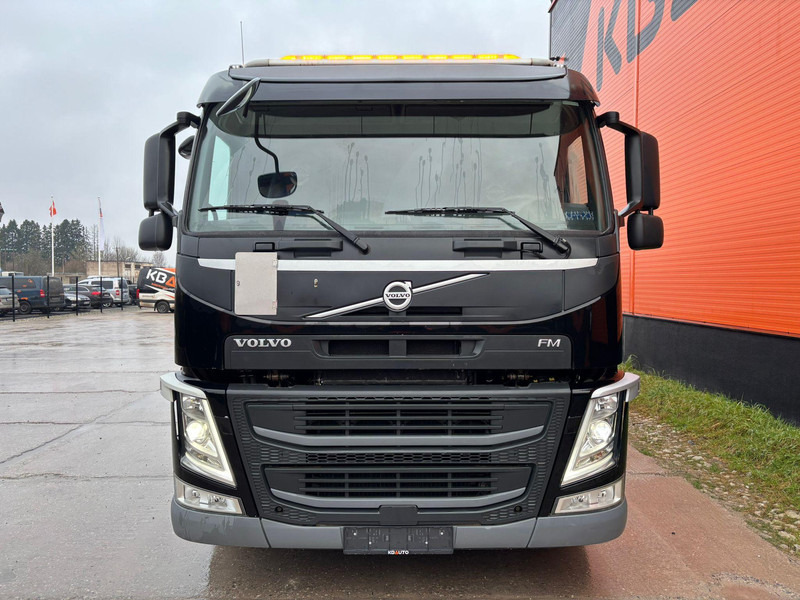 Volvo FM 330 4x2 PALFINGER PK 12002-EH B / BOX L=7196 mm - Dropside/ Flatbed truck, Crane truck: picture 3 Volvo FM 330 4x2 PALFINGER PK 12002-EH B / BOX L=7196 mm - Dropside/ Flatbed truck, Crane truck: picture 3