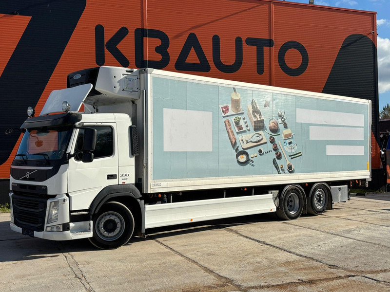 Volvo FM 330 6x2*4 Carrier Supra 1250 Mt / BOX L=9663 mm - Refrigerator truck: picture 1 Volvo FM 330 6x2*4 Carrier Supra 1250 Mt / BOX L=9663 mm - Refrigerator truck: picture 1