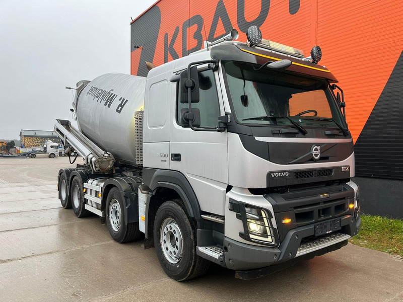 Volvo FMX 500 8x4 SARAKA HR-11 / 10 m3 + CHUTE 10 m / TANDEM AXLE LIFT - Concrete mixer truck: picture 3 Volvo FMX 500 8x4 SARAKA HR-11 / 10 m3 + CHUTE 10 m / TANDEM AXLE LIFT - Concrete mixer truck: picture 3