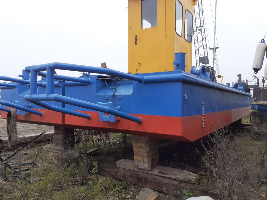 Łódź robocza / pchacz na wody śródlądowe i porty morskie - Amphibious excavator: picture 5 Łódź robocza / pchacz na wody śródlądowe i porty morskie - Amphibious excavator: picture 5