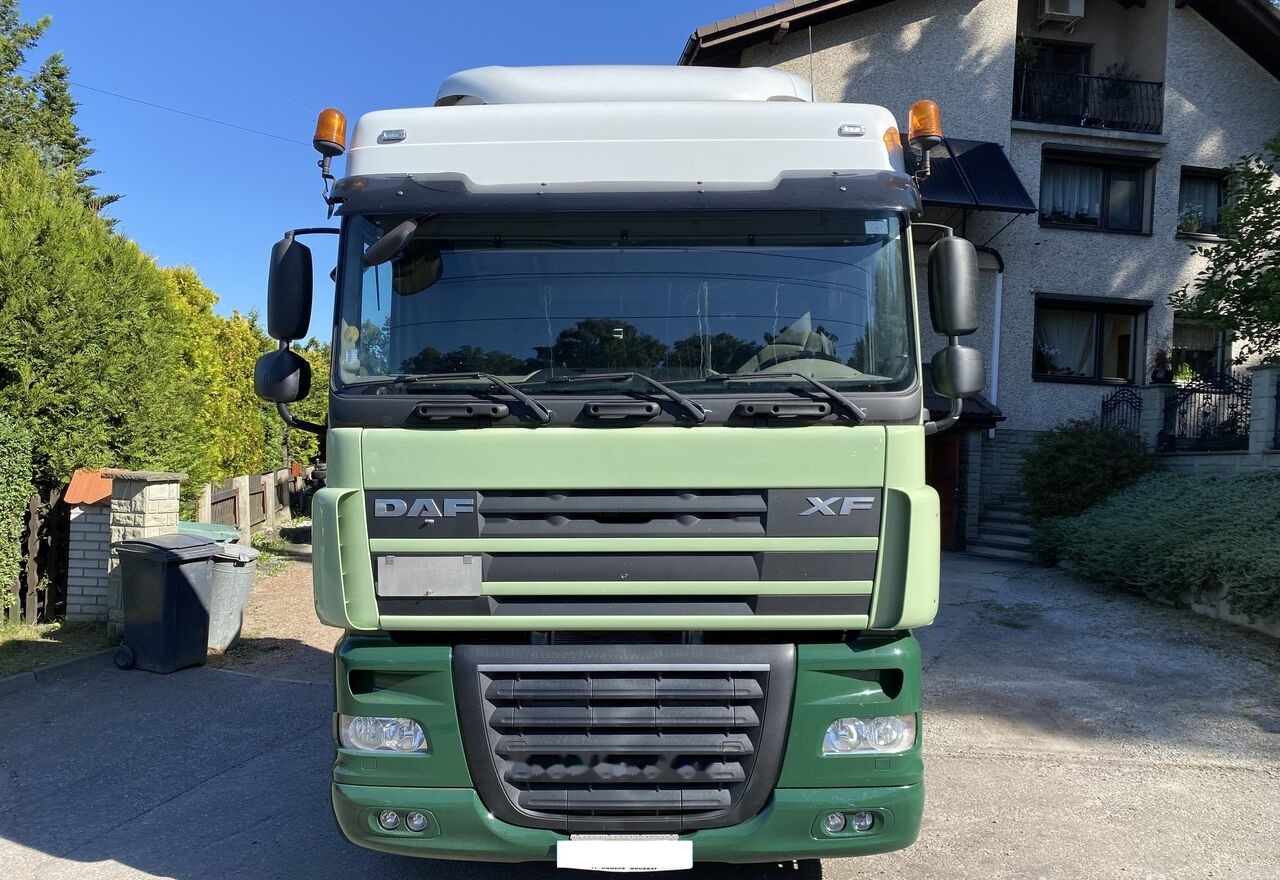 Tractor unit DAF XF 105 460: picture 8